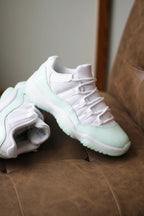 Jordan 11 Retro Low Igloo