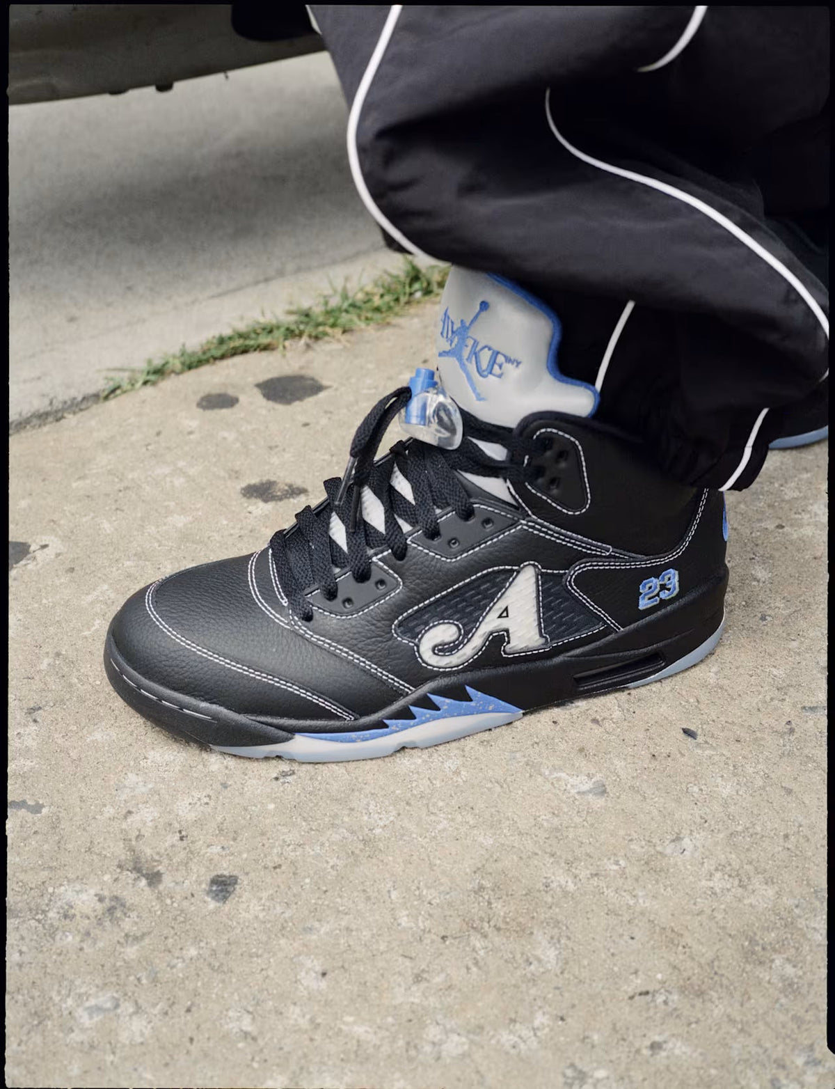 Jordan 5 Retro Awake NY Black