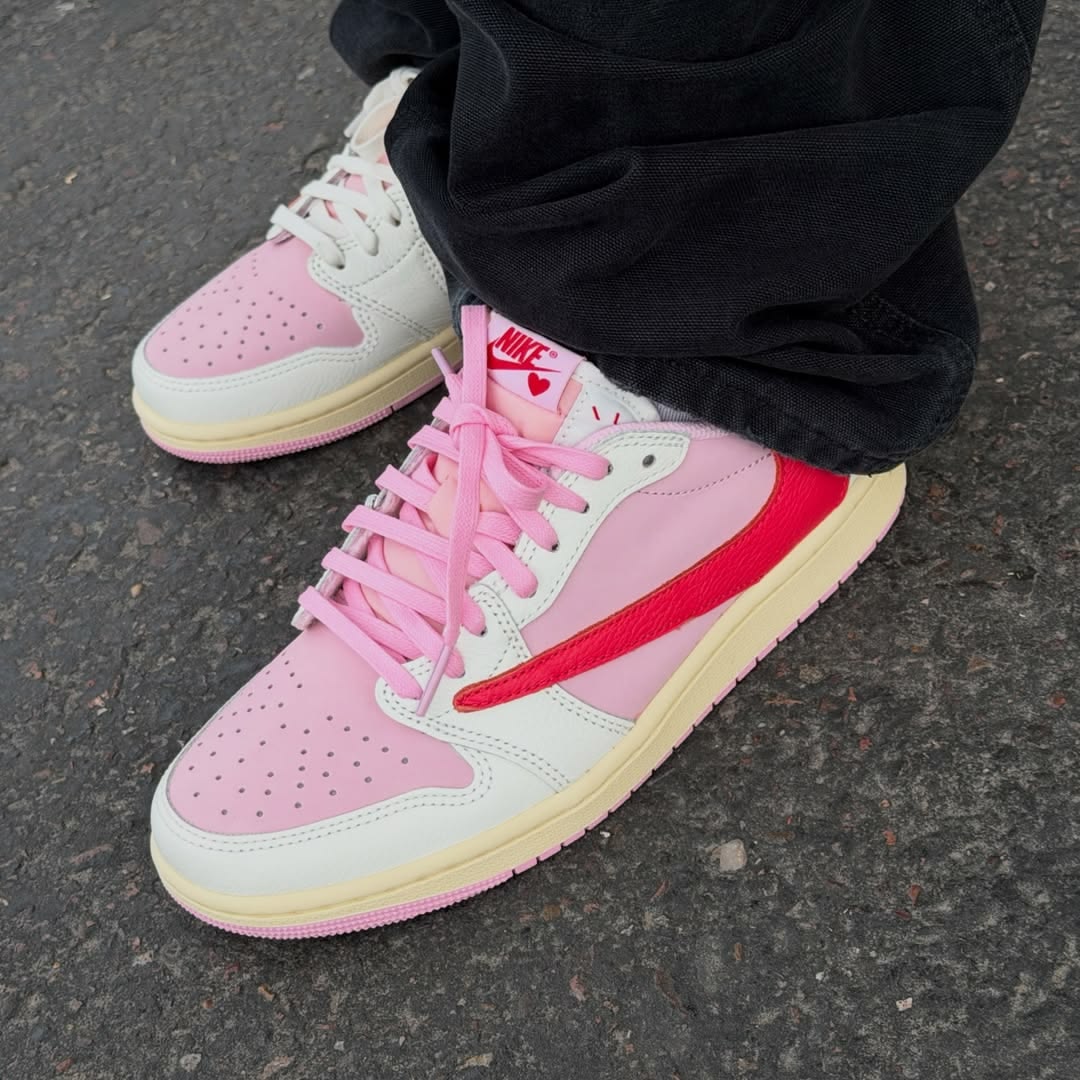 Nike Air Jordan 1 Retro Low OG SP Travis Scott Sail Tropical Pink