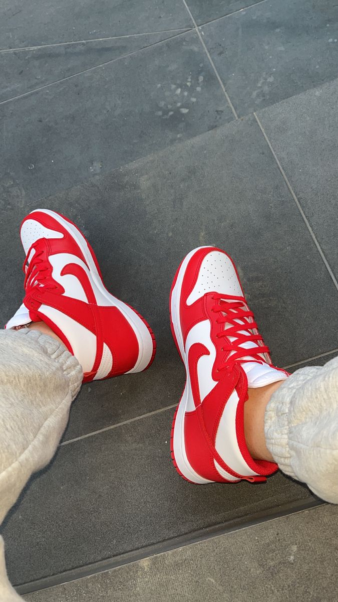 Nike Dunk High Championship White Red