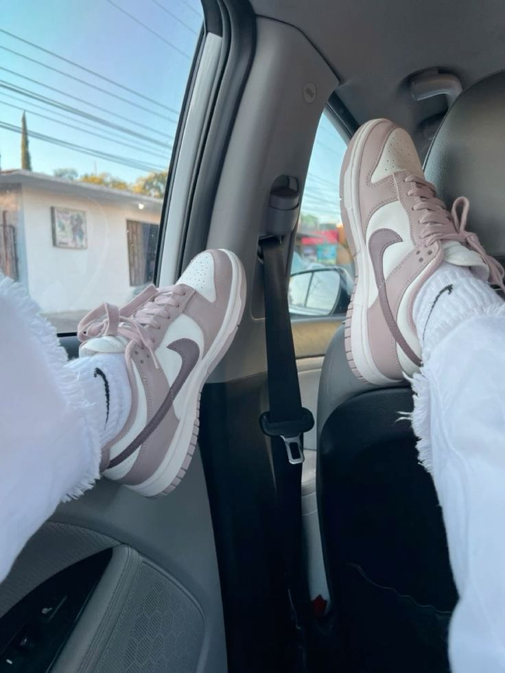 Nike Dunk Low Diffused Taupe