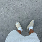 Yeezy Slide Cream