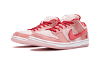 Nike SB Dunk Low StrangeLove